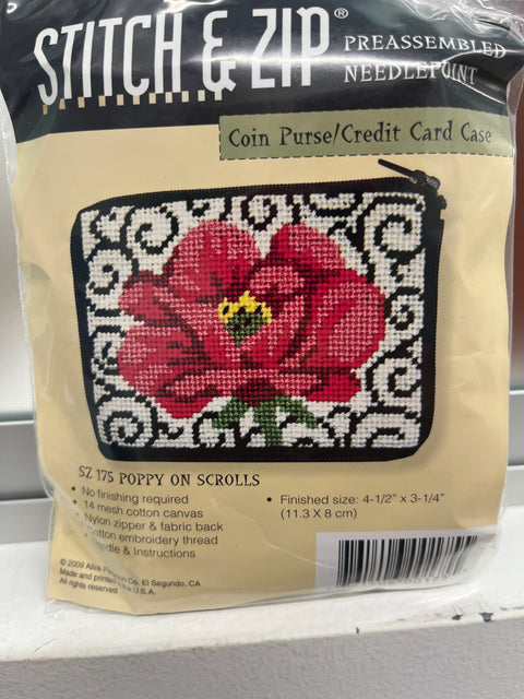 Poppy on Scrolls Coin/Credit Card Case