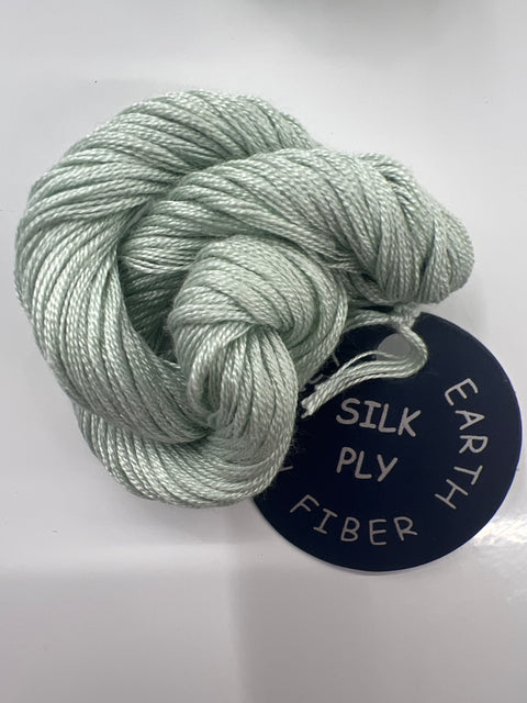 Planet Earth 8-ply 1080 Glacier