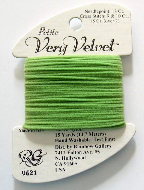 Pet Vry Velvet Lt Green