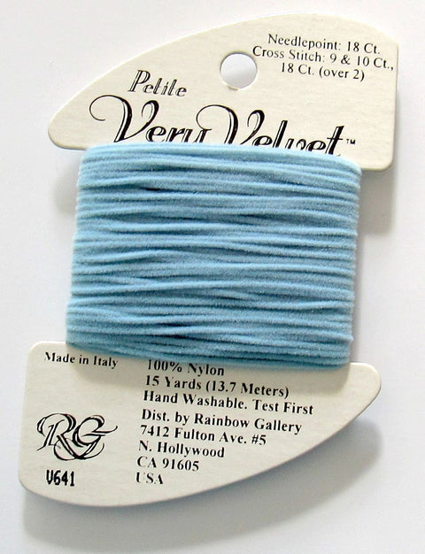 Petite Very Velvet V641 Lite Antique Blue