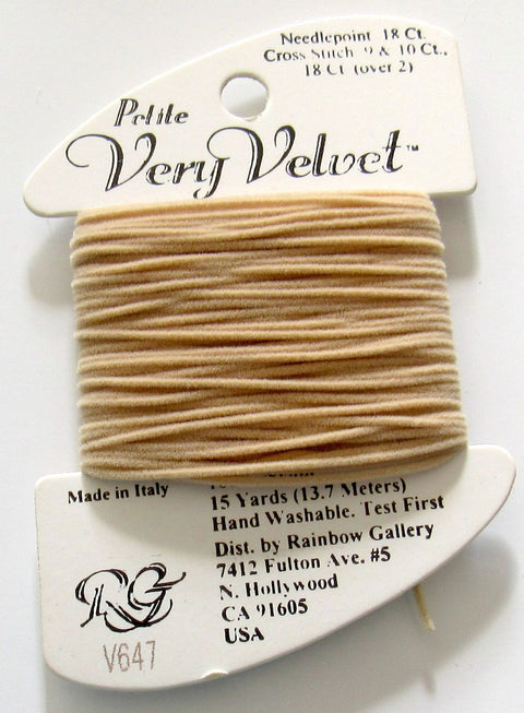 Pet Very Velvet V647 Medium Beige