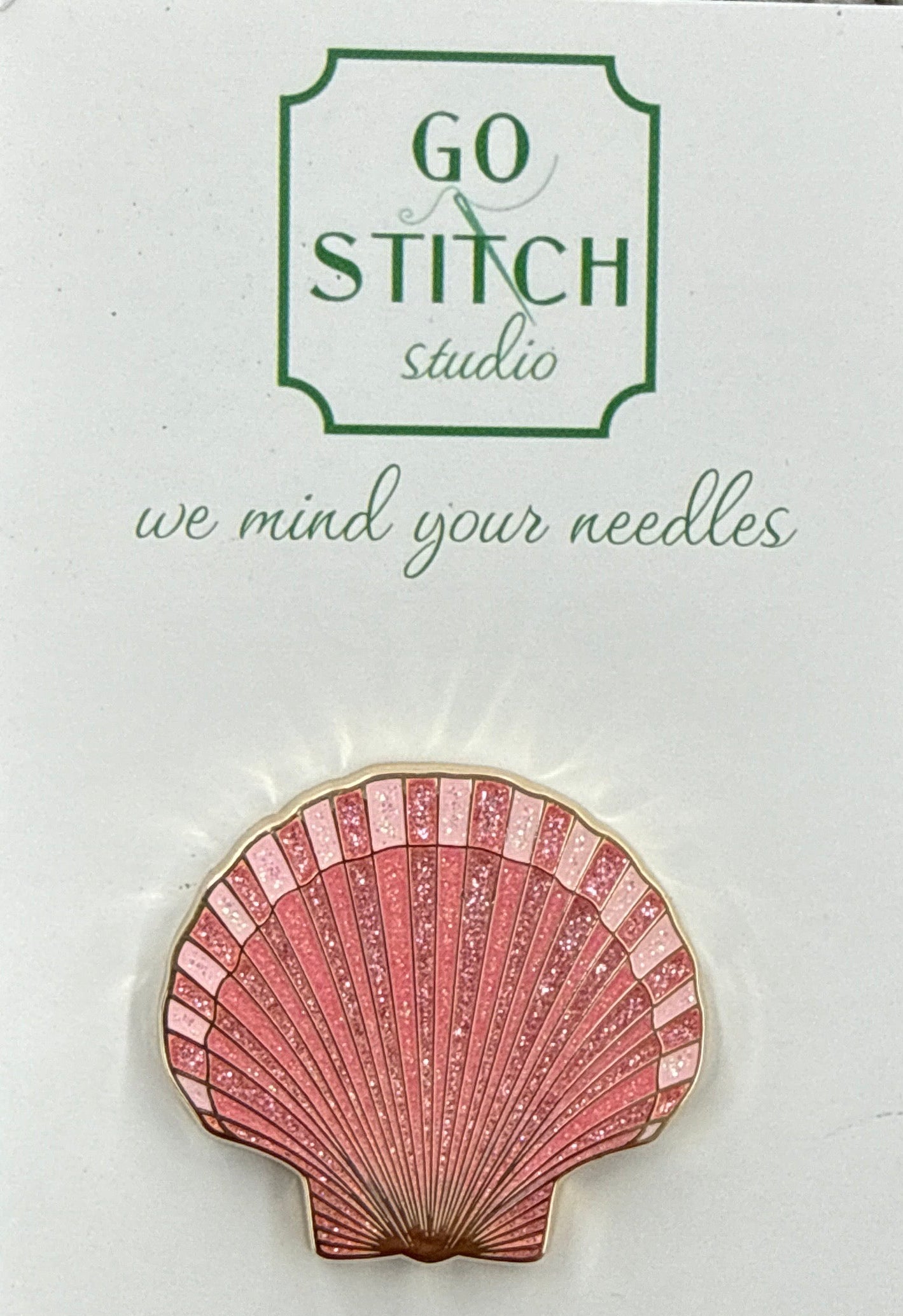 Pink Sparkle Shell Needle Minder – i of the needle
